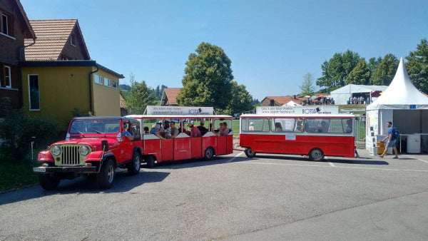 Bimmelbahn Jeep rot